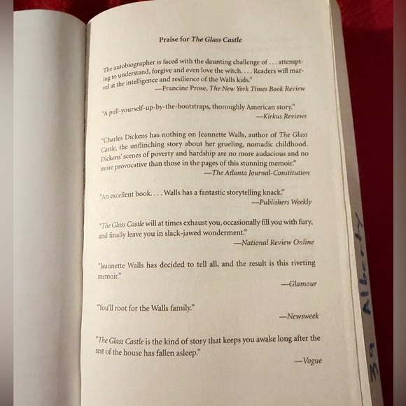 Glass Castle Paperback Book Best Seller Awesome Book Better Than The Movie GREAT - Picture 6 of 9